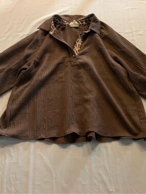 Umgee Brown Long Sleeve Textured Pullover with Leopard Trim